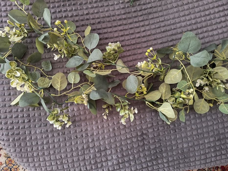 Гирлянди от изкуствен евкалипт