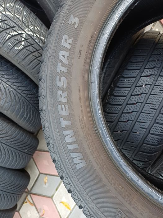 Vând 4 anvelope de iarna 205 55 r16 POINT'S by Continental foarte bune