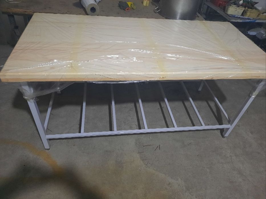 Nerjavika stollar  bor xamyonbob va sifatli