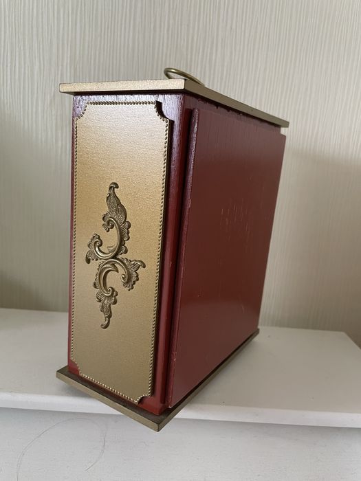 Продам часы эпохи СССР