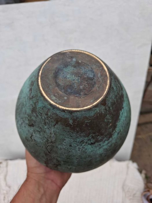 Винтидж месингова ваза / кашпо със зелена патина (Verdigris) – Арт декор