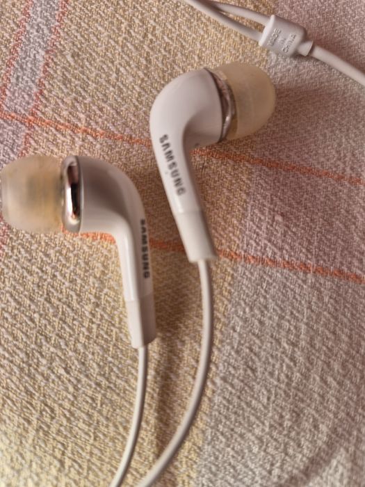 Наушники Самсунг