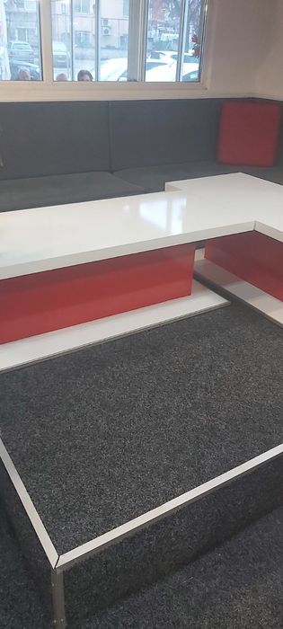 Маси с бели плотове