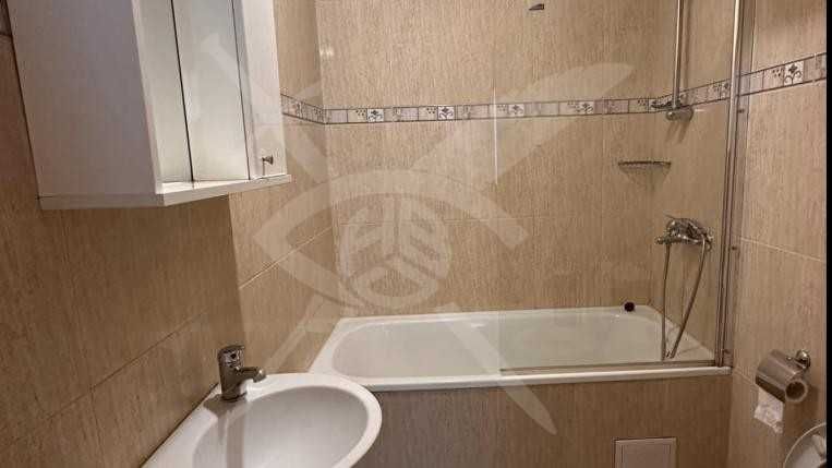 Дава се под наем Двустаен апартамент в София, Хладилника - 65 кв.м за 425 € - Снимка #3