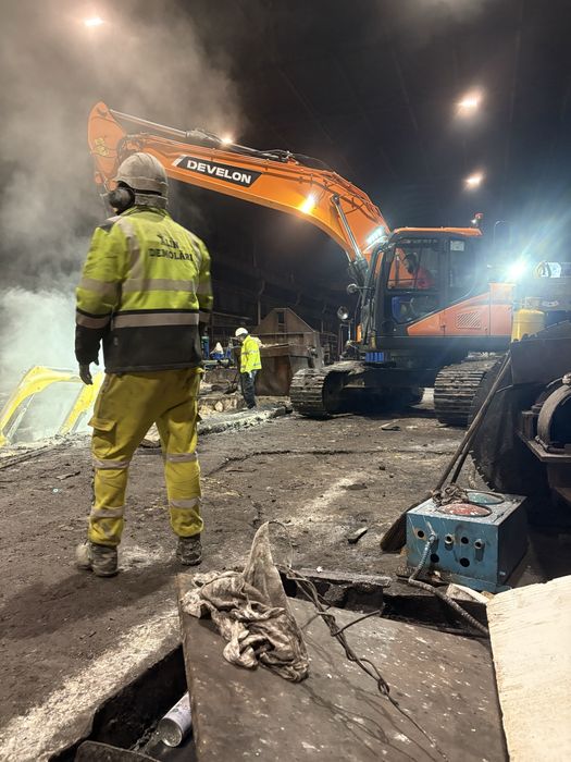 Demolări tăiat beton șanturi electrice