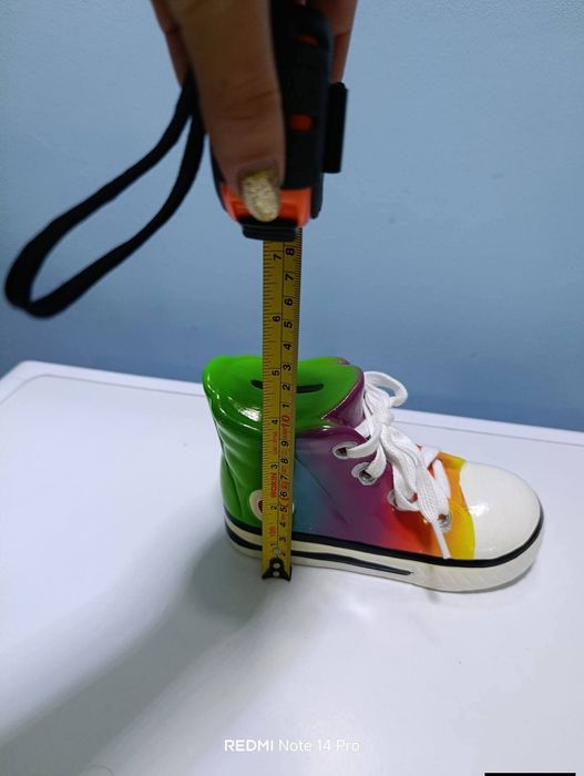 Порцеланова касичка Кец