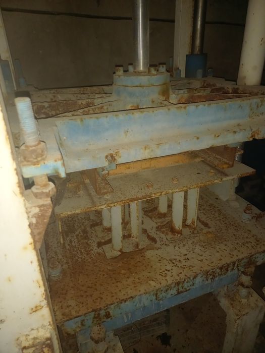 Станок для изготовления брусчатки