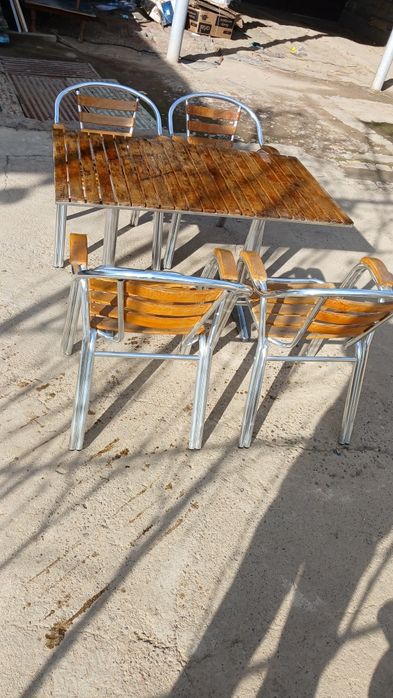 Bu stol stullar  chotkiy