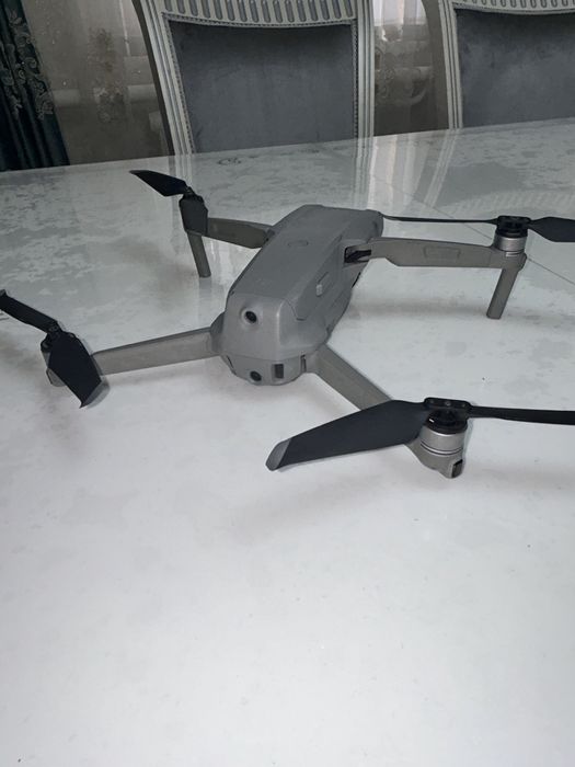 Дрон DJI Mavic Air 2 Fly More Combo серый