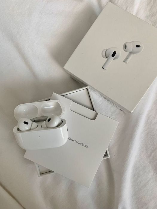 Наушники AirPods Pro 3