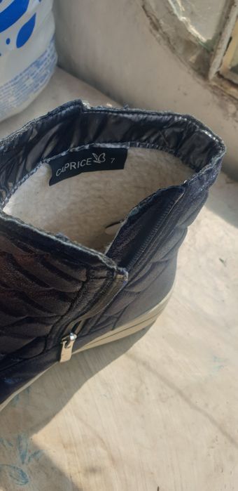 Зимни боти Caprice