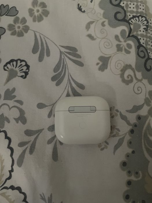Кейс от аирподс 3