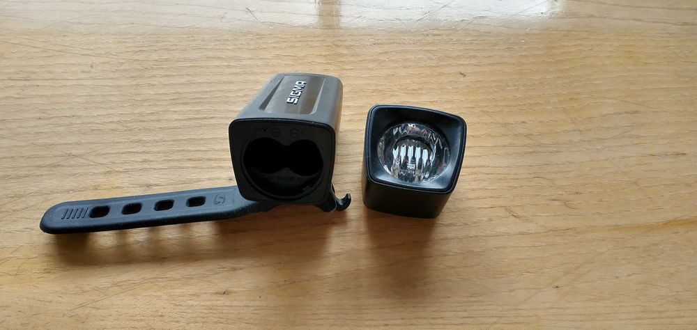Vand lanterna / lampa fata bicicleta marca Sigma K 1460