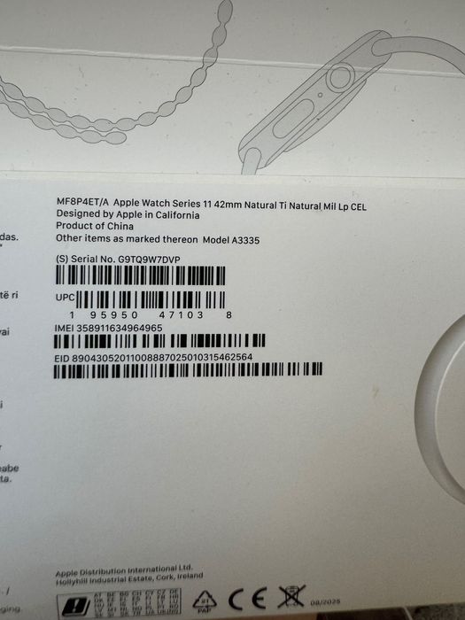 Apple Watch 11 GPS + Cellular, 42mm, Milanese Loop