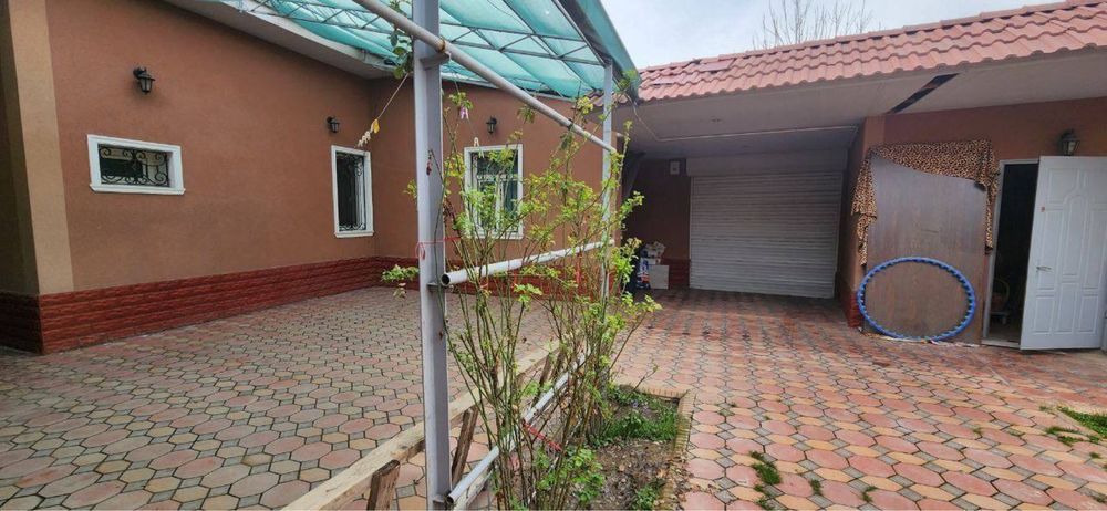 Продается дом 6 соток В Яшнабадском районе Адрес : сангород,