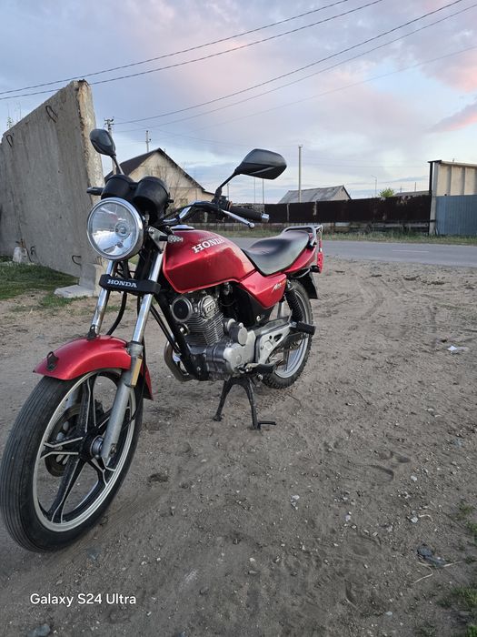 Продам хонда 125