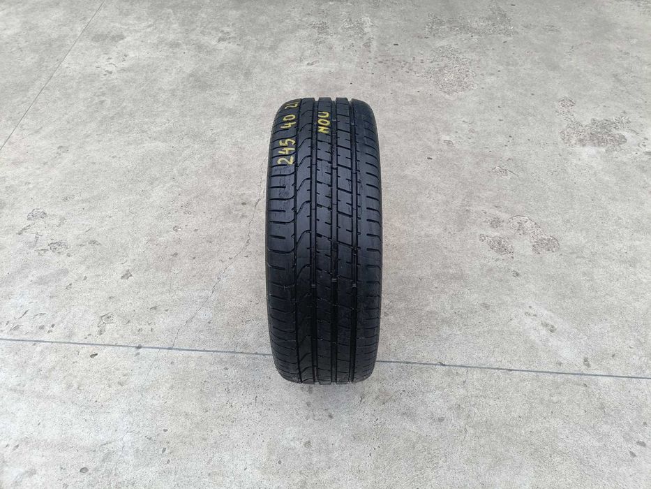 O anvelopa noua de vara 245 40 21 pirelli p zero