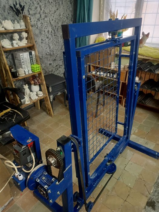 Станок для пустотельного литья (ротационный)