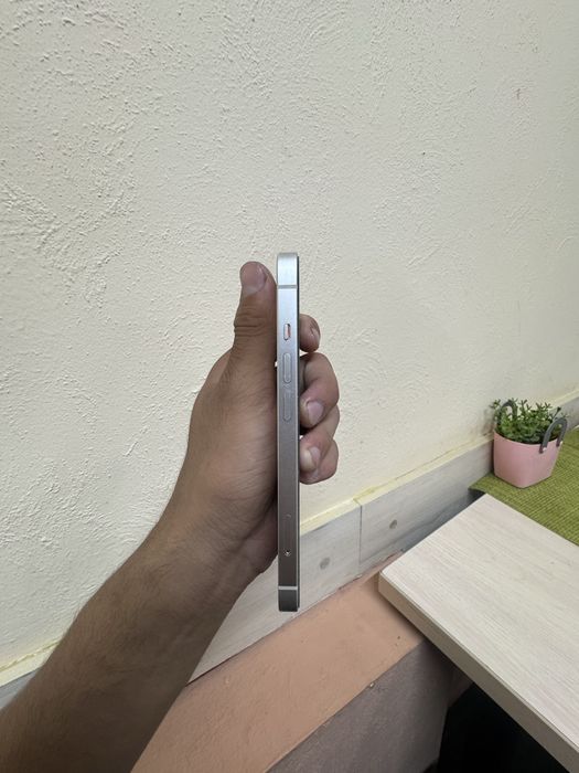 Продам айфон 14 в идеальном состаяний