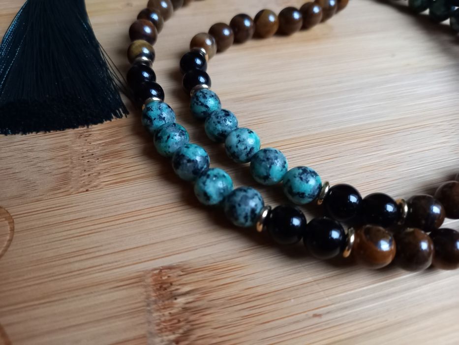 Броеница мала и гривна от африк. тюркоаз, черен оникс и тигрово око