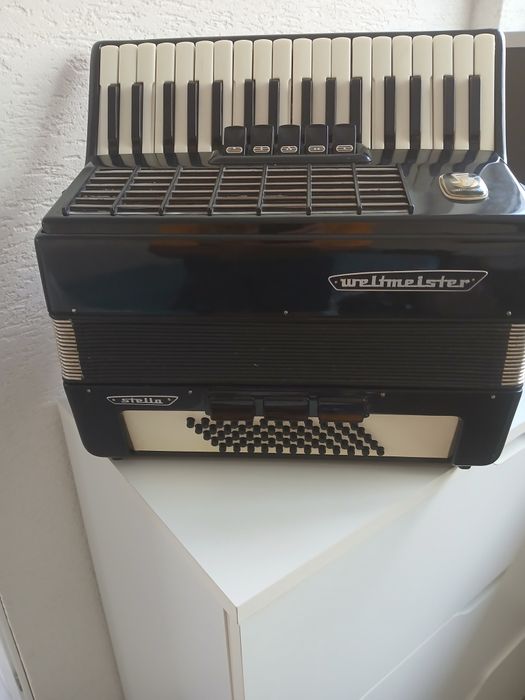 Acordeon Weltmeister, 60 bași