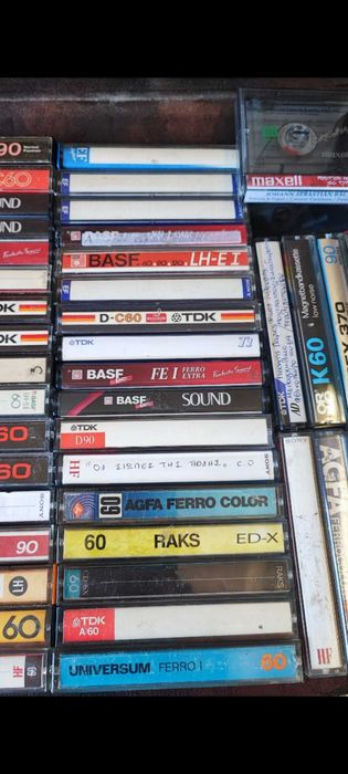 Аудио касети 100 броя