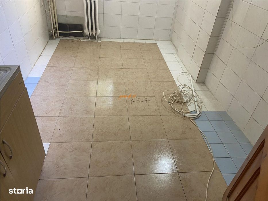 Apartament 2 camere in Focsani , cartier Sud , et 1 4 , 54 mp , liber