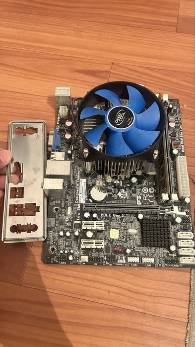 Материнская плата H81