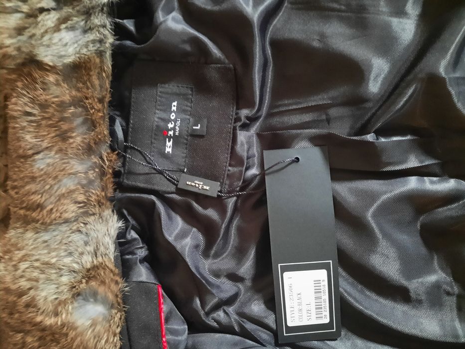 Продам новую куртку