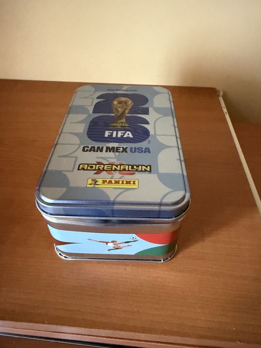 Mega Tin, Colectia de cartonase - Panini FIFA World Cup Adrenalyn XL 2026 PANINI