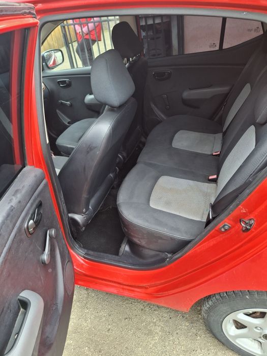 Hyundai i 10 2008 tel 07w55w26w48w94.