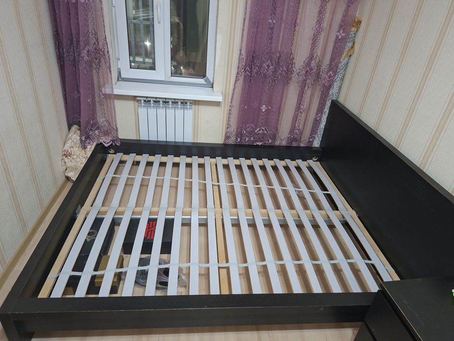 Крават екі адамдық ұзын2.10см,ені1.75см