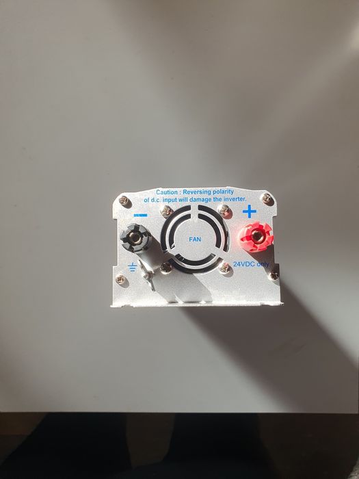 Convertor de tensiune TE-24-600USB