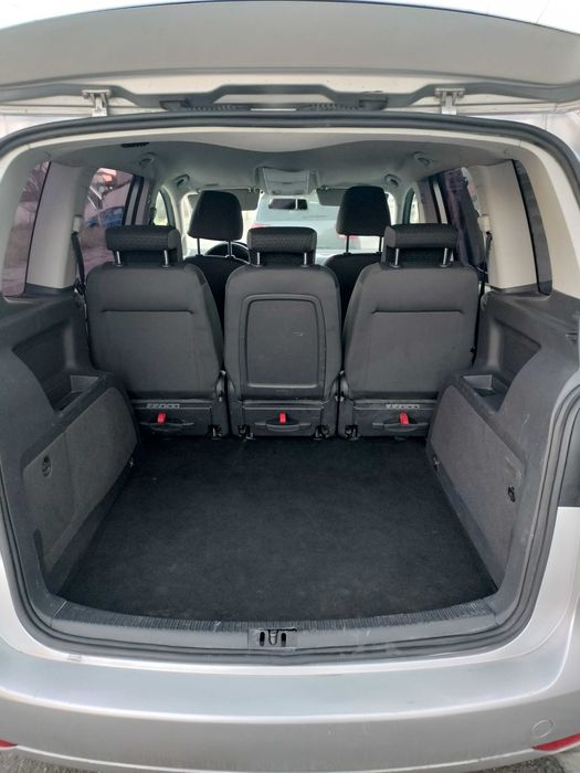 VOLKSWAGEN Touran 2012 — imagine 10