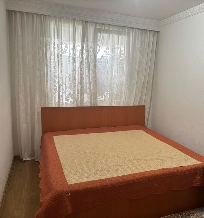 Apartament 4 camere vanzare