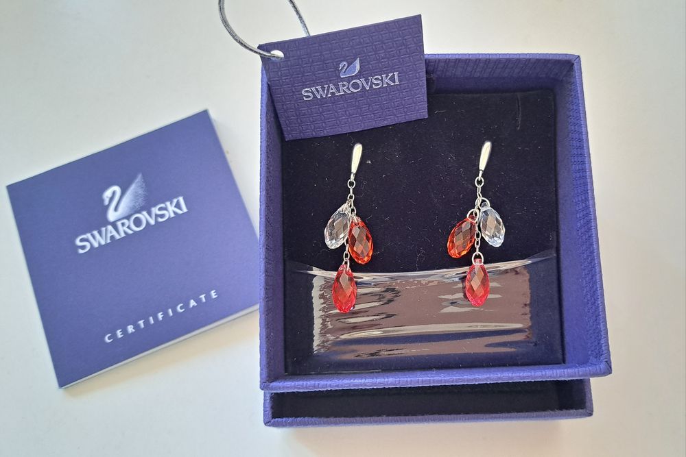 SWAROVSKI Обици нови