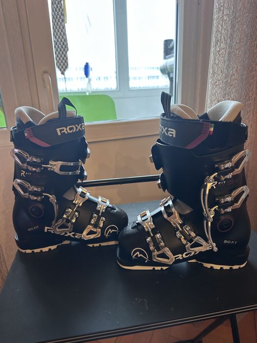 Clăpari Roxa măsura 37 de damă , purtați un sezon