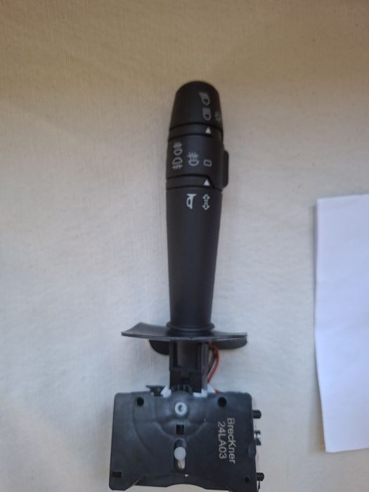 Comutator lumini Logan