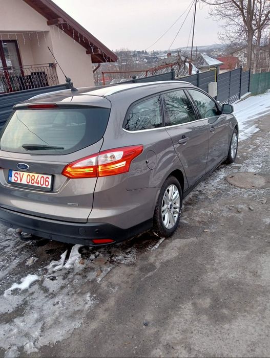 Vând Ford focus 2013