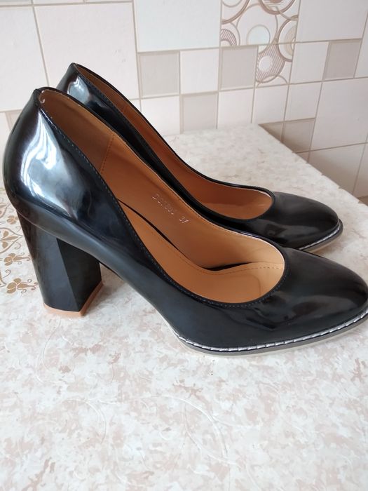 Туфли женские 37 размер