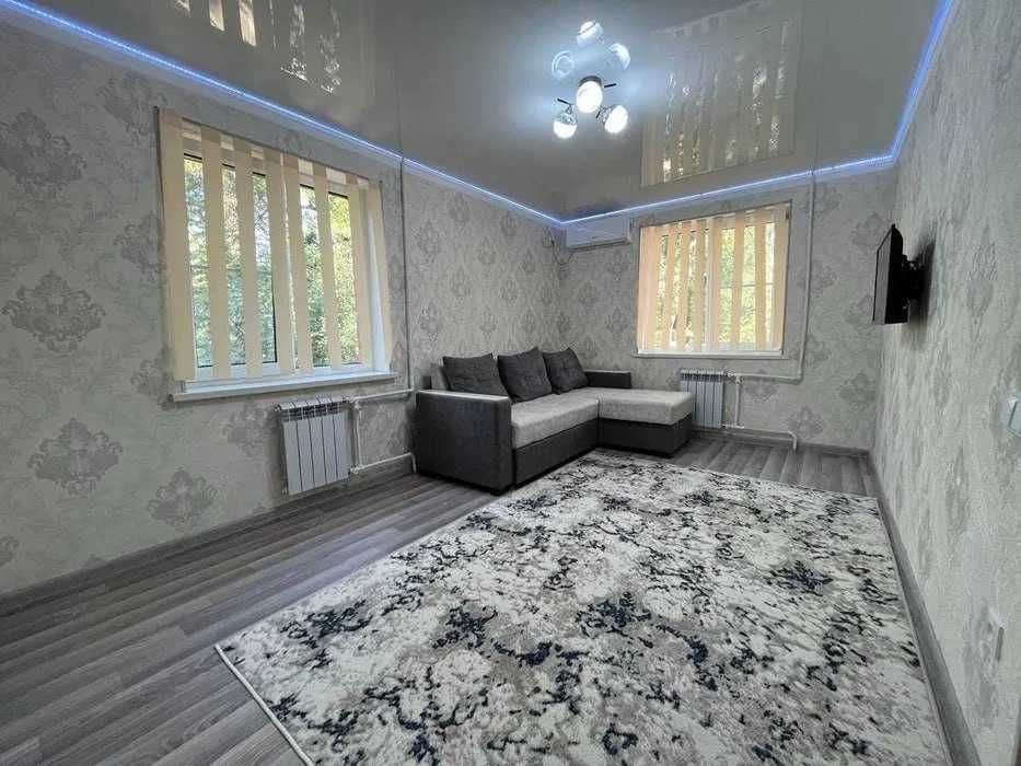 R2! Сдаётся УЮТНАЯ квартира 2/3/5 на Максим Горьком ор-р метро БИЙ!