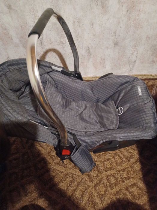 Здравейте продавам столче