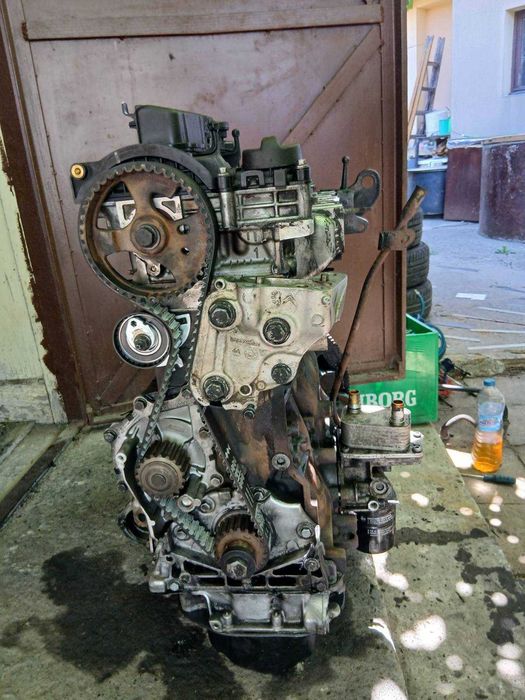 Двигател  Мотор DW10FU  10DYZZ AH03 2.0hdi