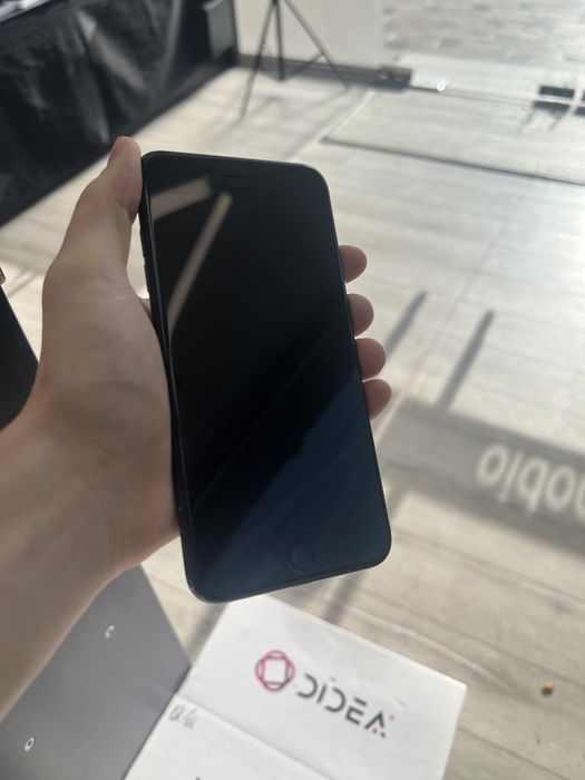 Iphone 7 Plus 128gb sroochna