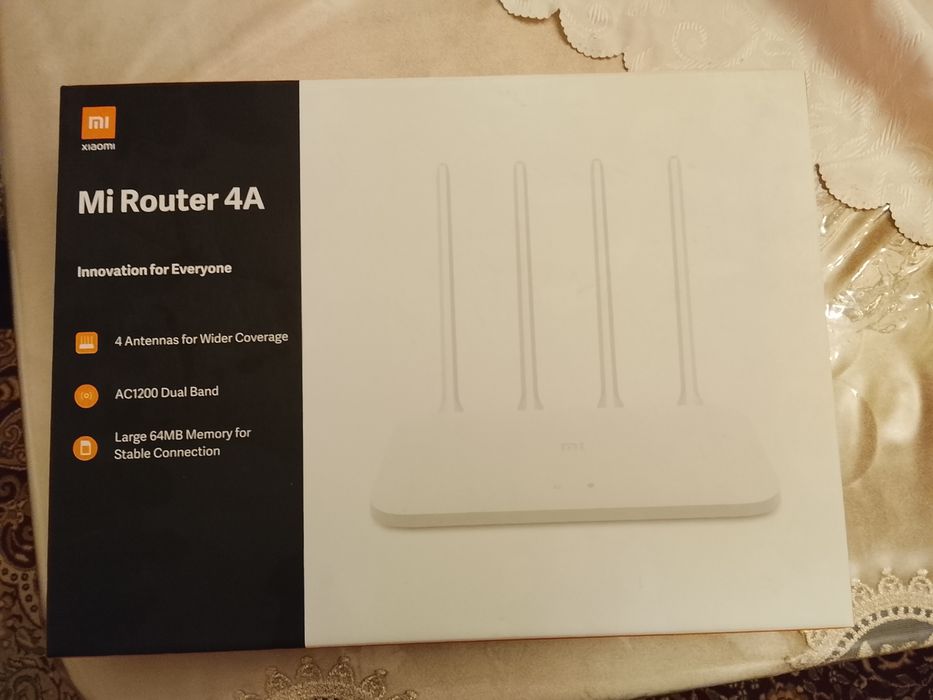Продается роутер Mi Router 4A