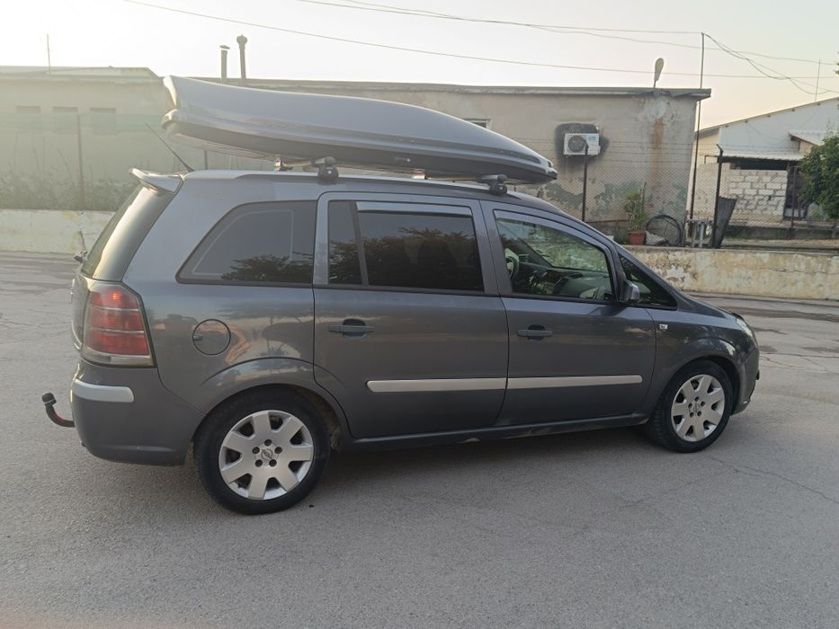 Аутобокс за автомобил или бус