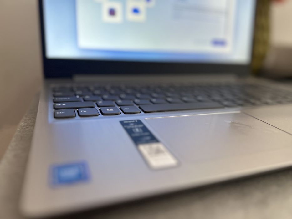 Lenovo IdeaPad 3 15 GLO5
