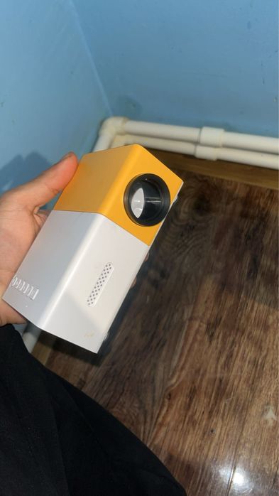 Vand proector pe perete de 4k