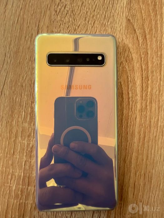Samsung s10 5g karobkasi bor