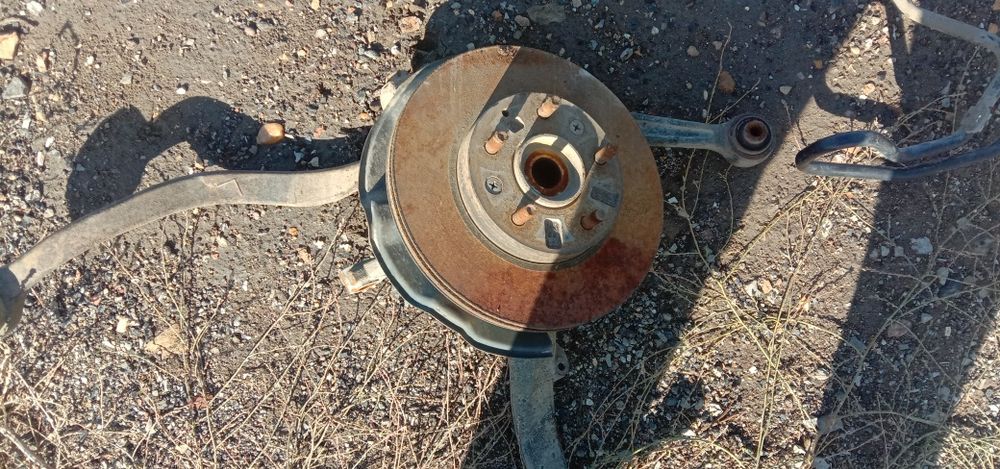 Запчасти на Мазду 6